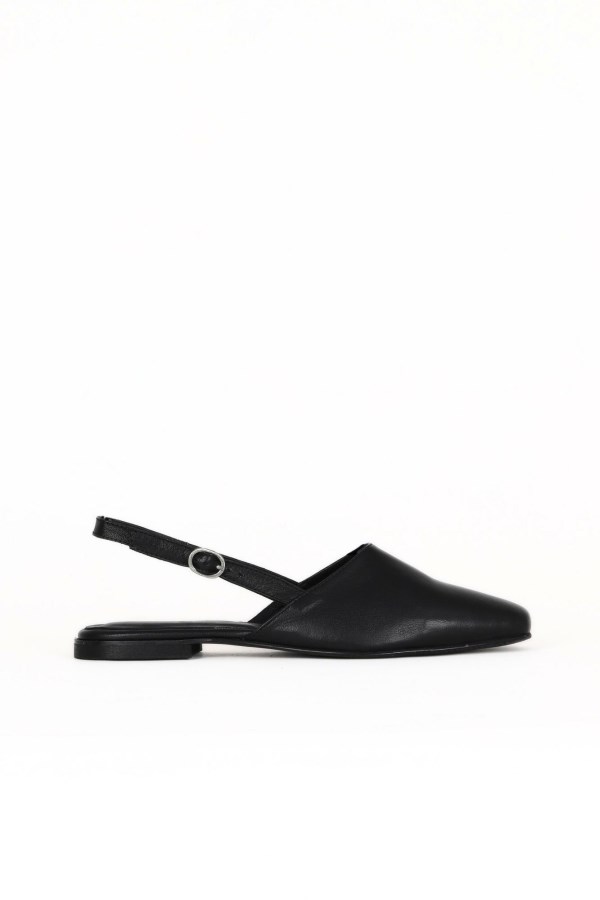 BLACK LOW HEEL SANDALS WOMEN