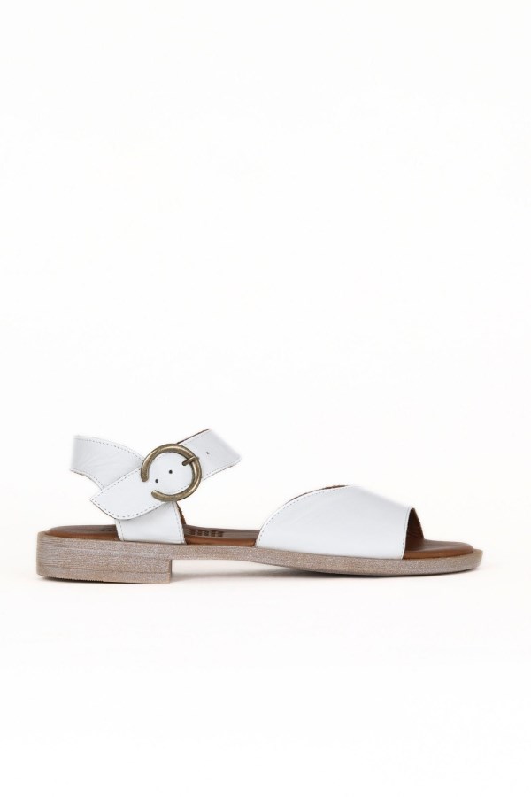 WHITE LOW HEEL SANDALS WOMEN