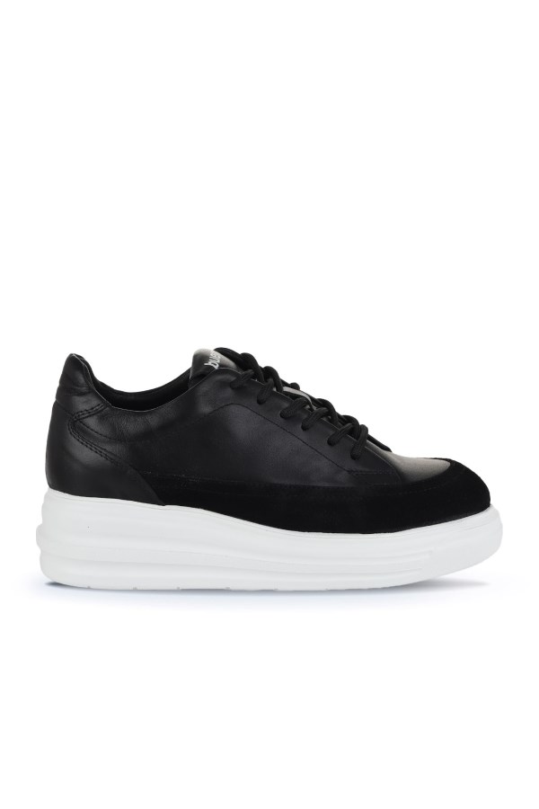 BLACK SNEAKERS WOMEN